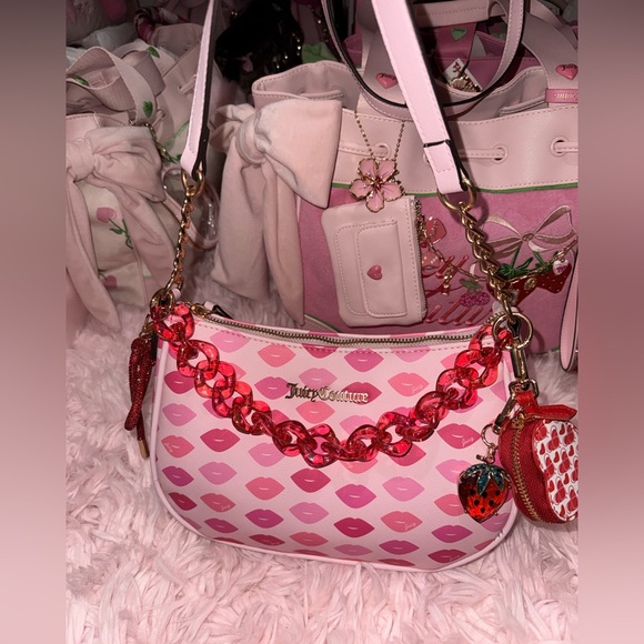 Juicy Couture Pink Lip-Print Shoulder Bag with matching wallet - Picture 6 of 7